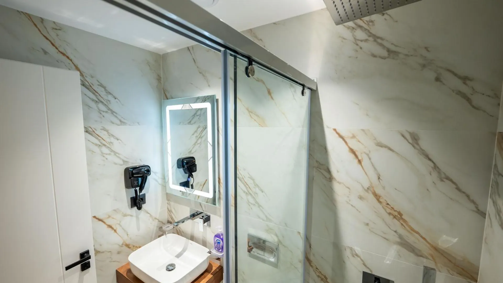 S&S Apartamet Saranda Albanie